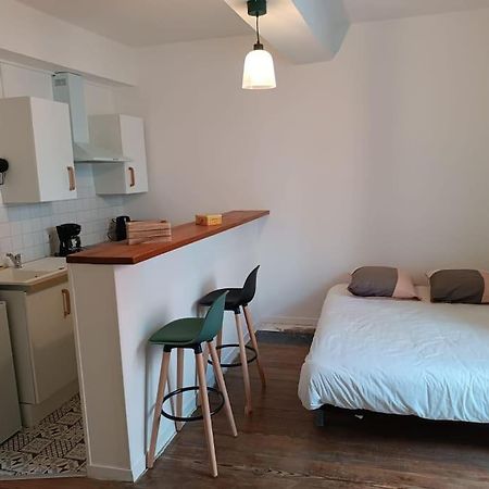 La Garconniere De Gege Apartamento Tournus Exterior foto